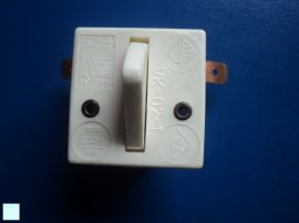 Hűtőgép belső világításkapcsoló régi 5 3101 76 05-01/9