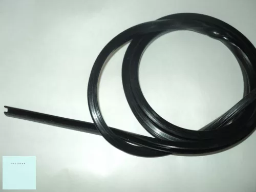 Sütőajtó gumi Veszta belső U alakú profil gumi 1,2 m    üvegre 